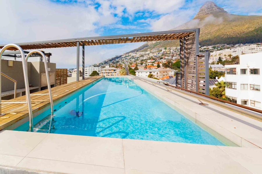 1 Bedroom Property for Sale in Sea Point Western Cape